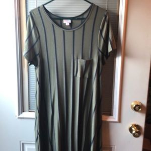 Small LuLaRoe Carly